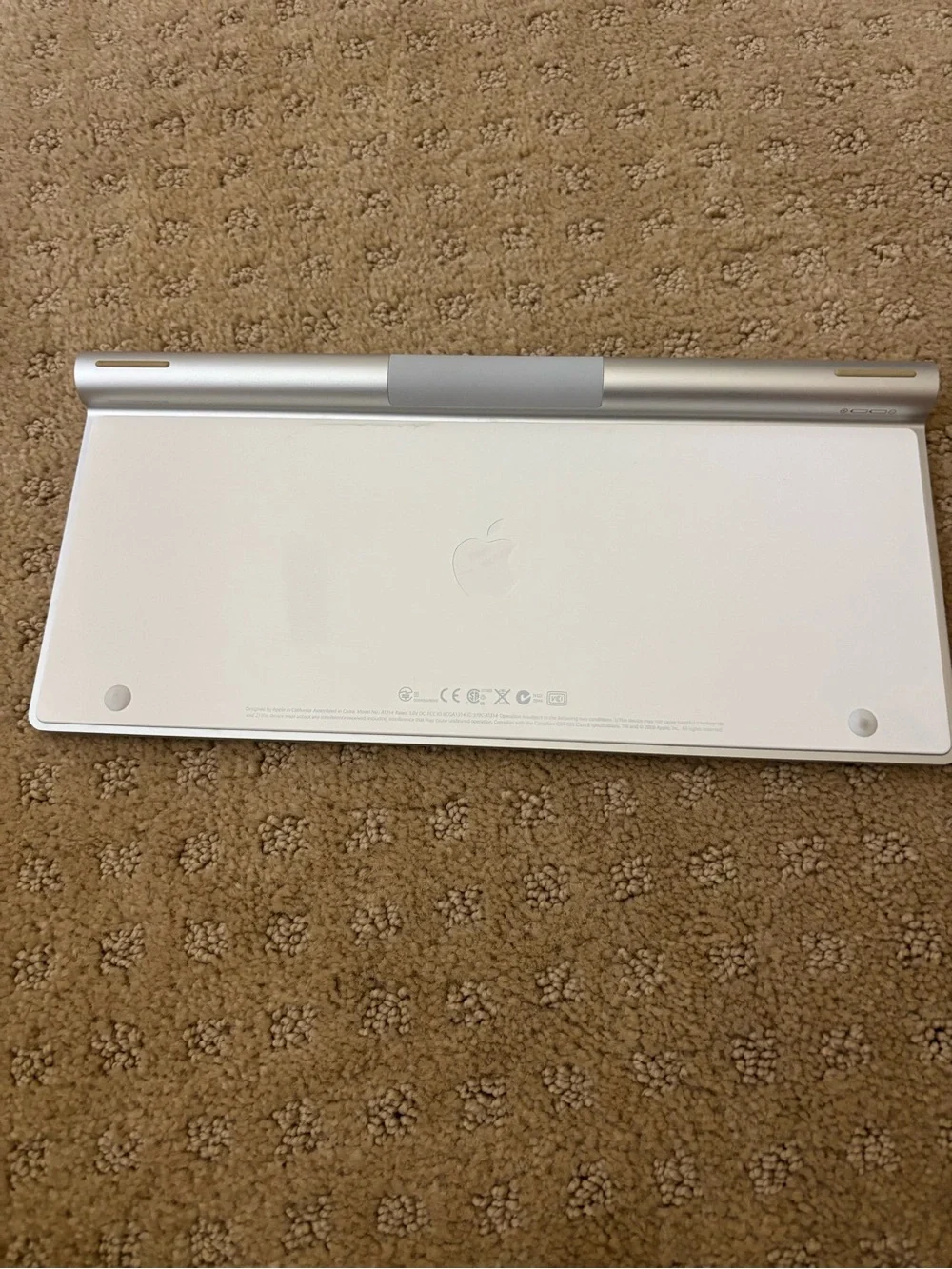 Apple Wireless Aluminum Bluetooth Keyboard in White A1314-THREE AVAILABLE!